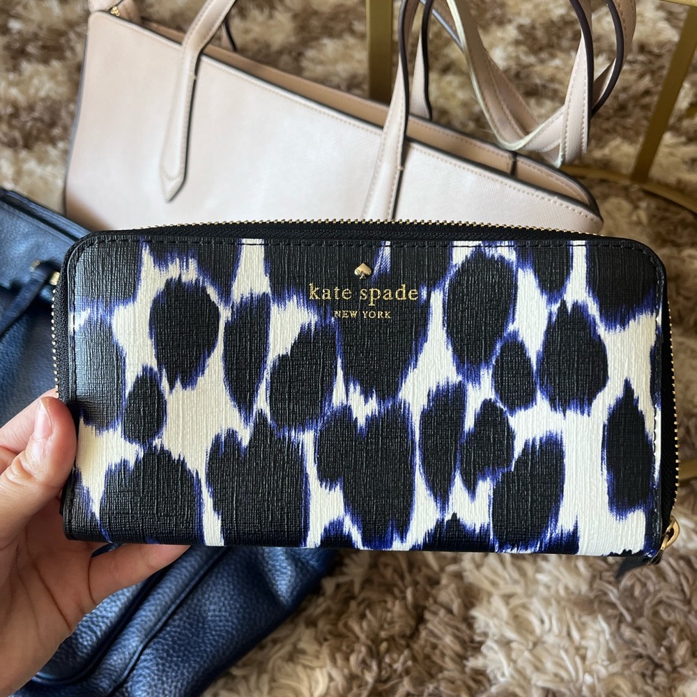 Kate Spade Black and Blue Patterned Wallet